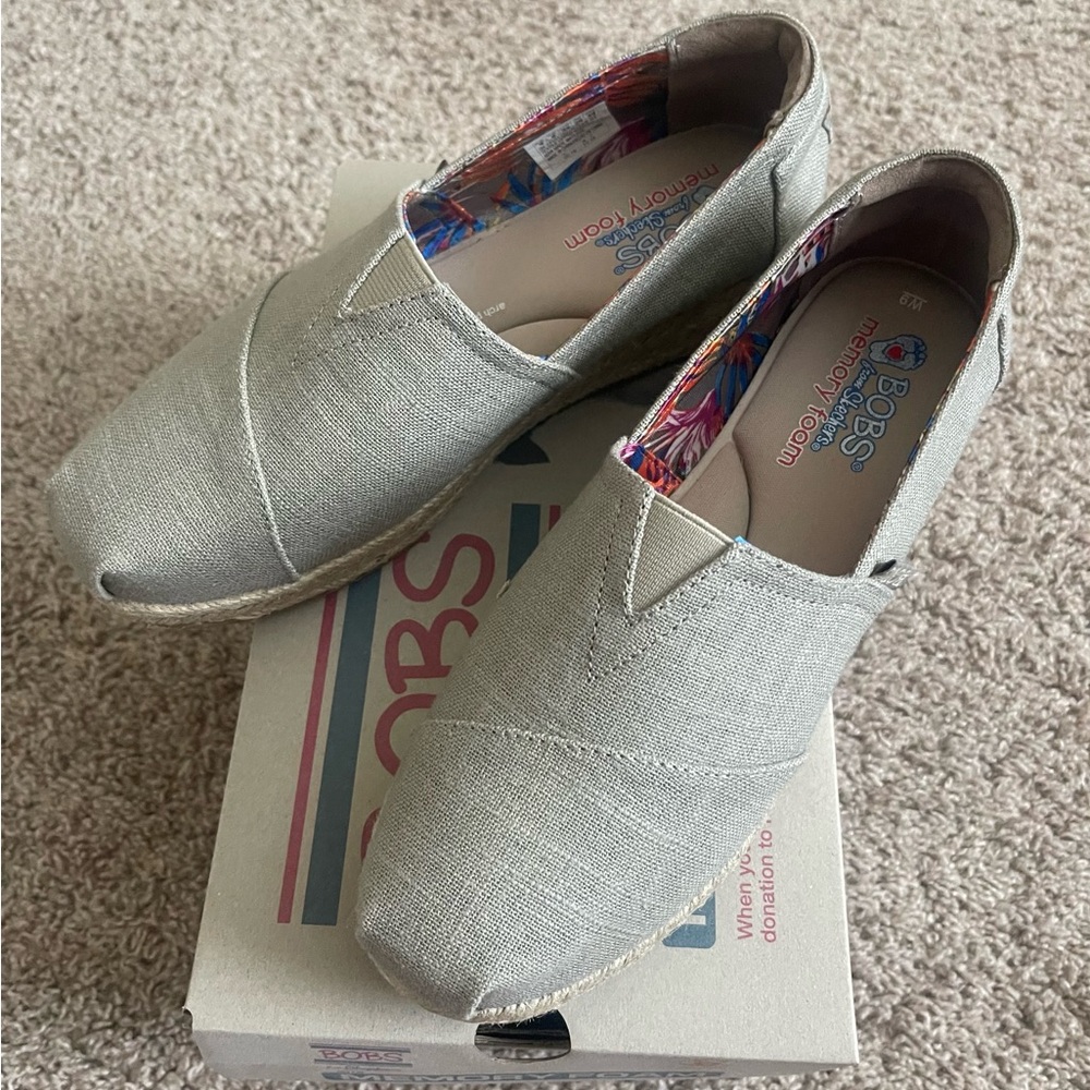 Brand New Bobs by Skechers Wedge Canvas shoe